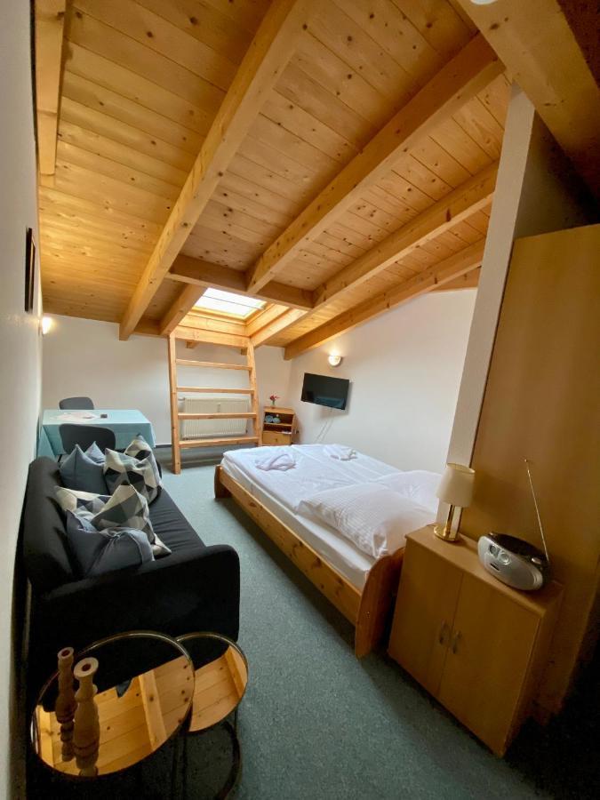 Haus Seewind Warnemuende Rostock Bagian luar foto